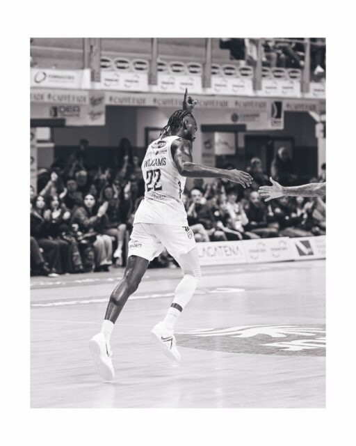 Saturday Night. Special Game. 🏀
Down to the Wire